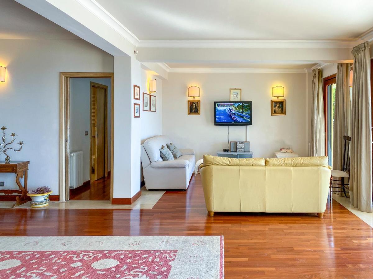 Taormina Design Apartment ภายนอก รูปภาพ